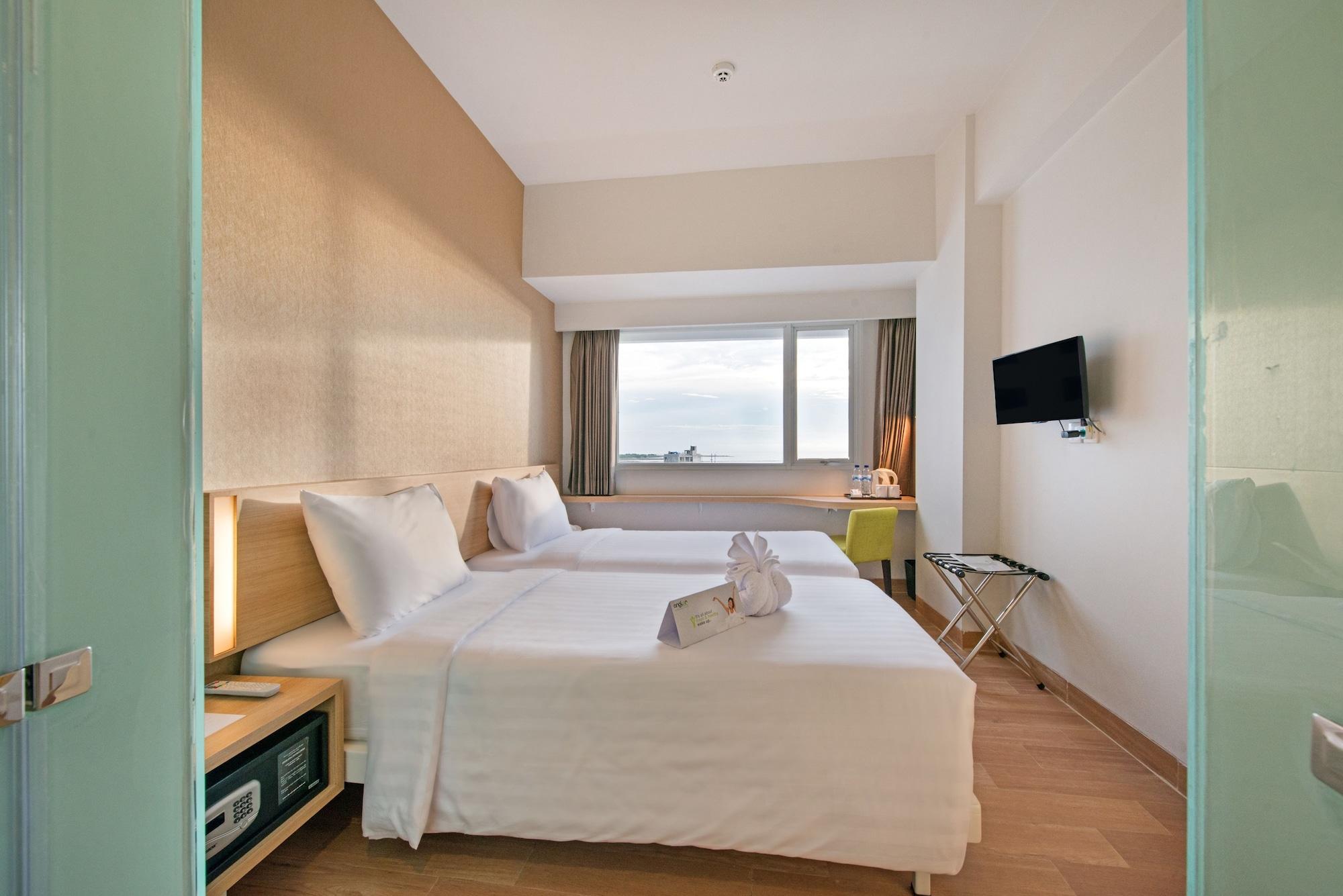 Whiz Prime Hotel Hasanuddin Makassar Ngoại thất bức ảnh
