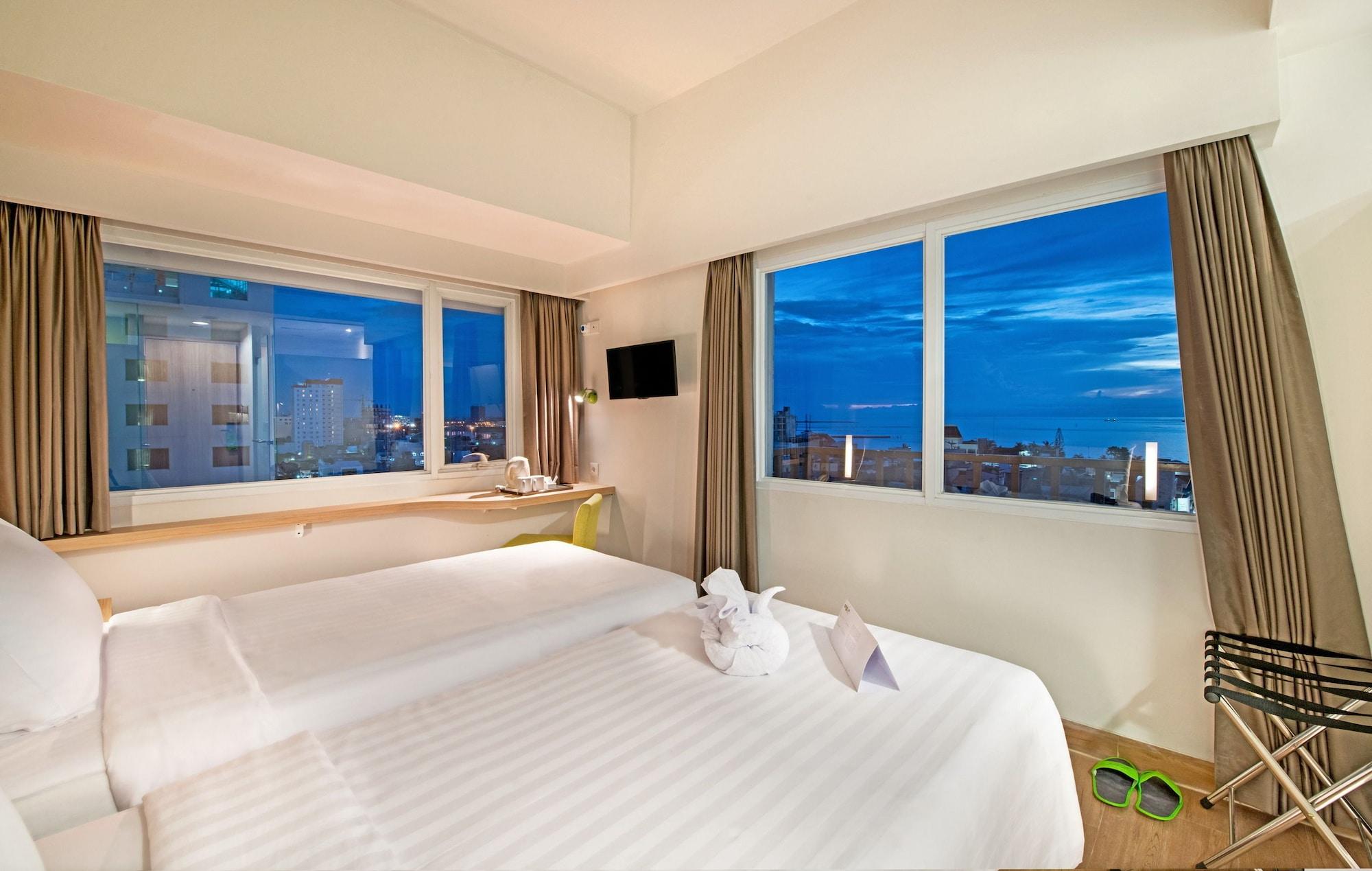 Whiz Prime Hotel Hasanuddin Makassar Ngoại thất bức ảnh